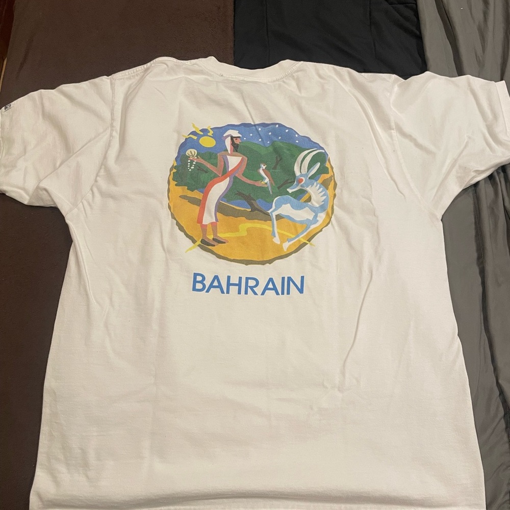 Hard Rock Cafe Bahrain Tee XL Heavy Duty